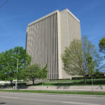 DMV en Ohio (OH): Dirección, teléfono y trámites https://manualdemanejo.us/wp-content/uploads/2024/12/AF1QipPWjDK41SCfoyWF-uU-IIg1cMGORSZgSu_PFTuJw800-h500-k-no.jpeg